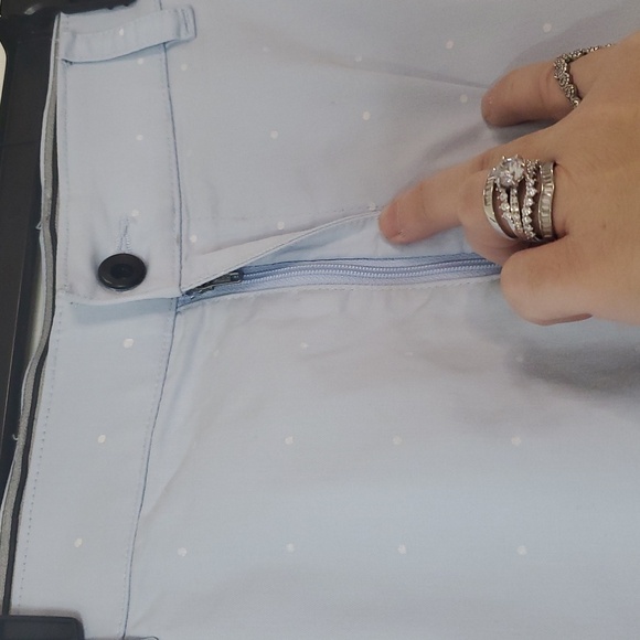 Mens Nike Standard Fit Light Blue Chino Shorts White Dots Size 42 Golf Preppy - Picture 3 of 14